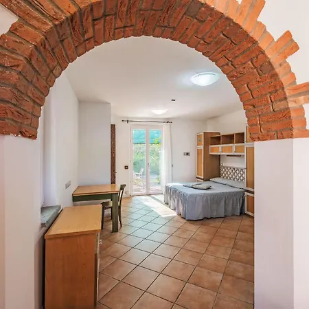 La Rocca-1 By Interhome Lägenhet