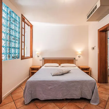 Lägenhet La Rocca-1 By Interhome Monte del Lago