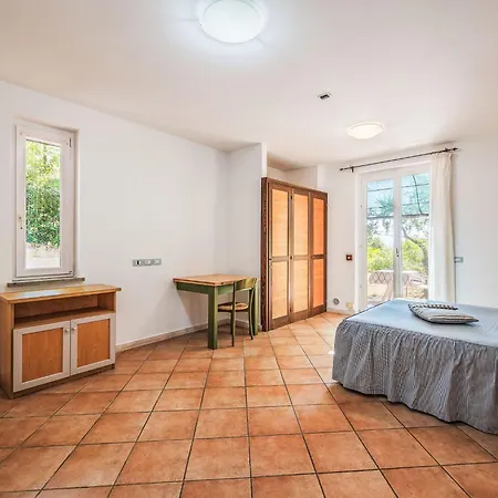 Lägenhet La Rocca-1 By Interhome