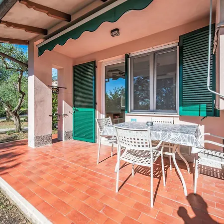 Apartamento La Rocca-1 By Interhome *